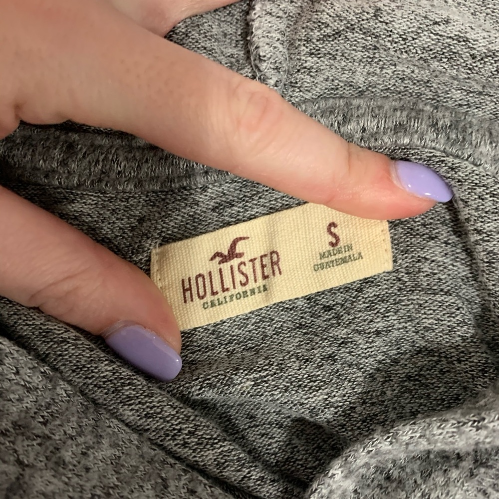 Gray knitted cropped light sweatshirt